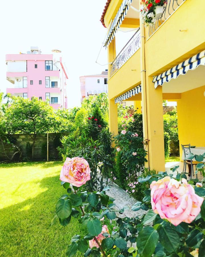 Vila Aliaj Deluxe Apartment With 2 Rooms & 2 Baths And Garden View Durrës Buitenkant foto